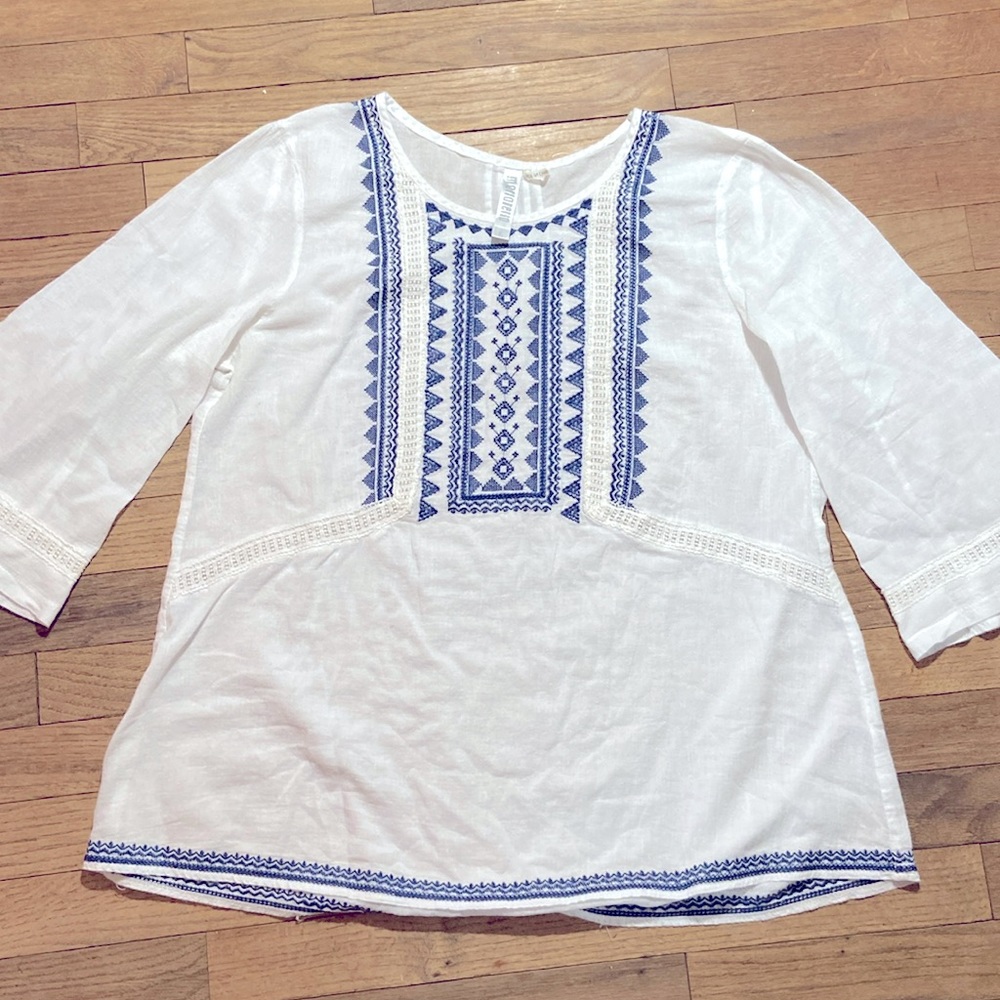 Beautiful linen shirt with amazing detail!!!!🔥